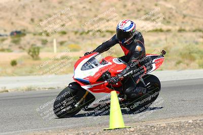 media/Oct-14-2023-TrackXperience (Sat) [[0517685739]]/Level 1/session 2 turn 4/